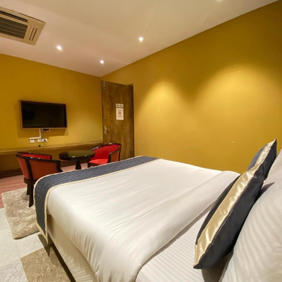 Montecarlo Hotel Mamallapuram Esterno foto